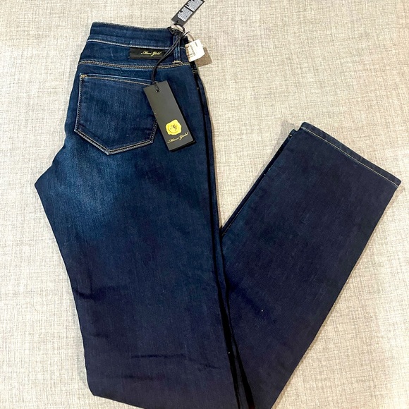 NWT- Mavi Jeans Mid Rise Straight - Picture 2 of 10
